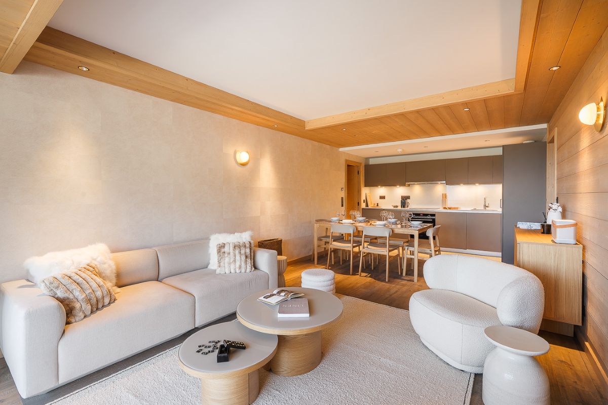 Steamboat Courchevel - spacious living area with comfortable sofas and armchairs