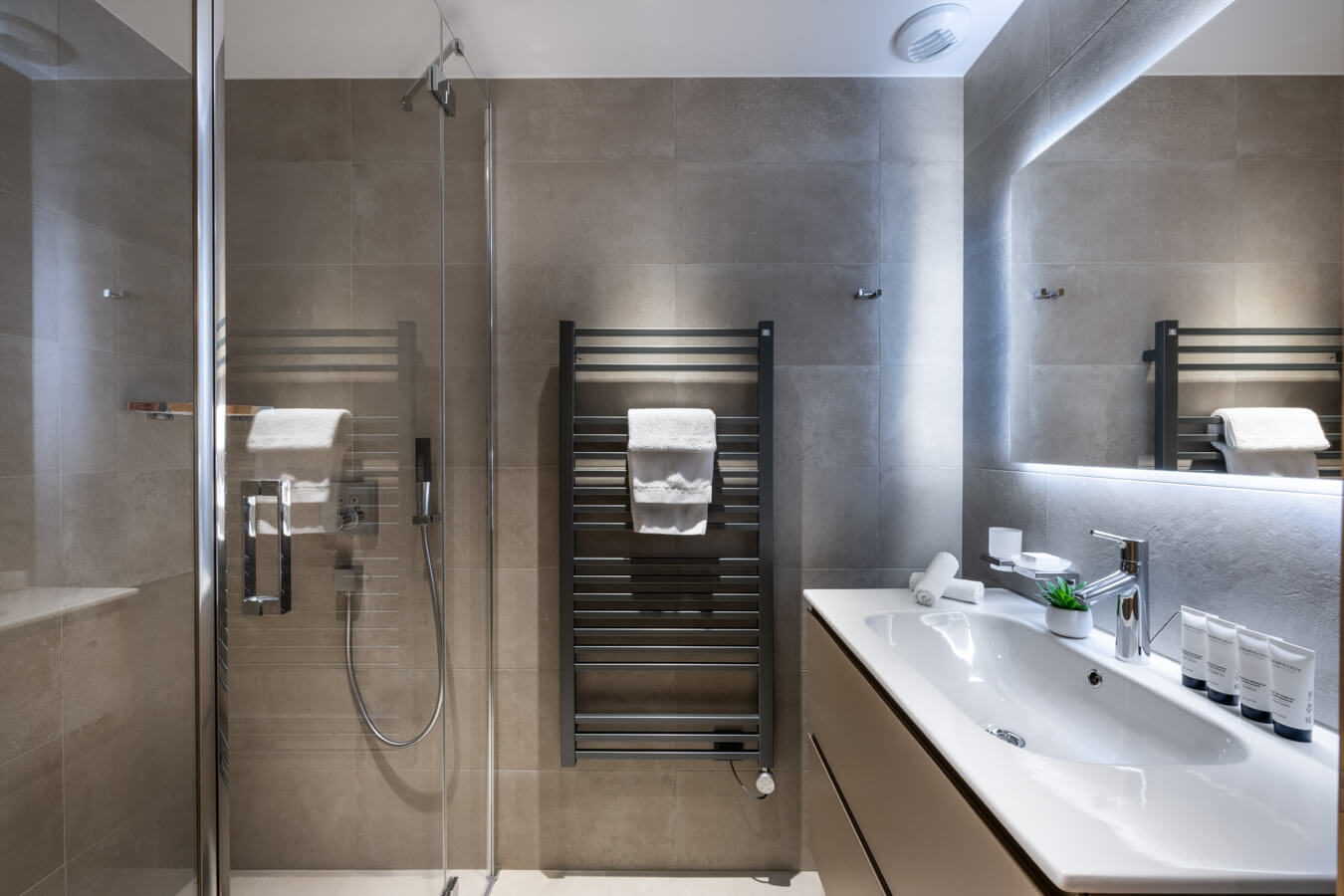 Sundance Courchevel - bathroom with large double shower