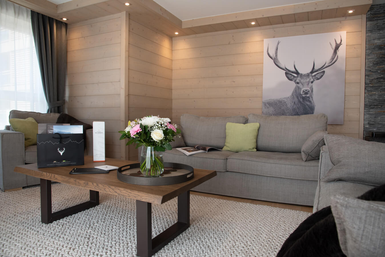 Sundance Courchevel - comfortable lounge with large sofas