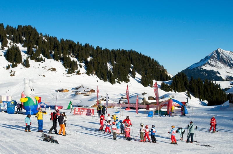Switzerland Works for Family Skiing