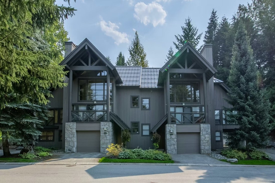 Pinnacle Ridge 42, Whistler, Blackcomb, exterior of townhome