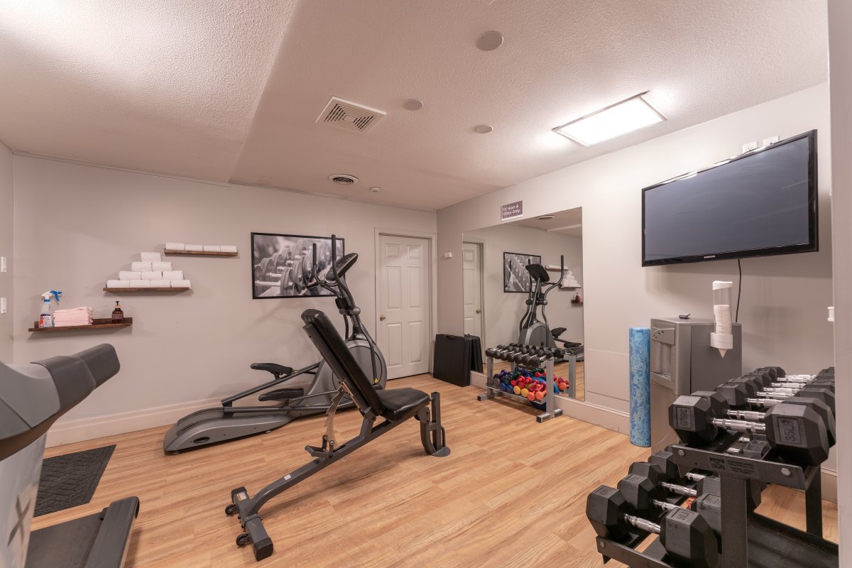 Prestige Golden Hotel - fitness room