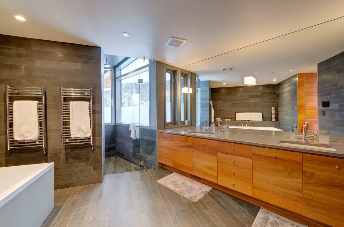 High Point Villa, Whistler, Kadenwood, vanity, bathroom