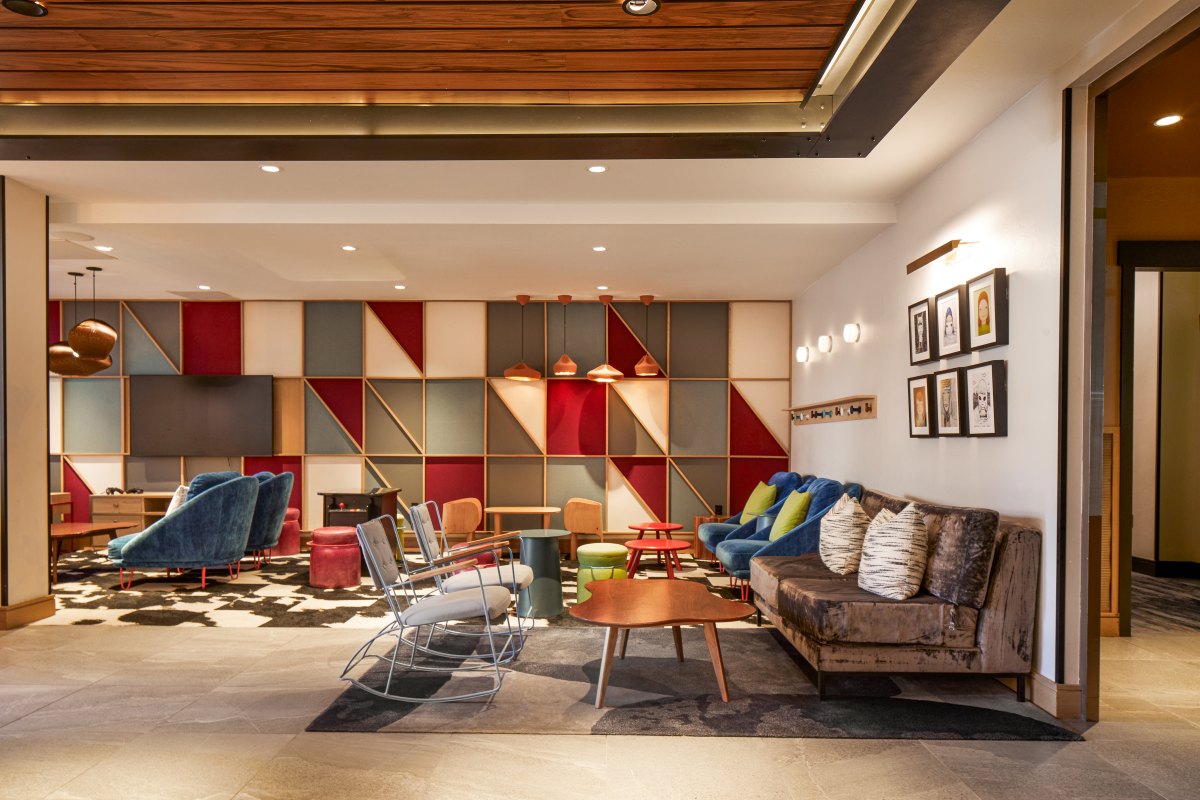 Limelight Aspen - cosy communal sitting area
