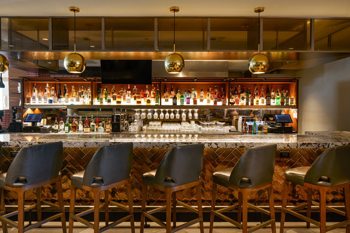 Limelight Aspen - bar