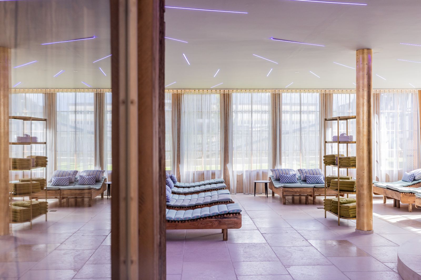 Raffl’s Tyrol Hotel, St Anton - loungers in the relaxation room