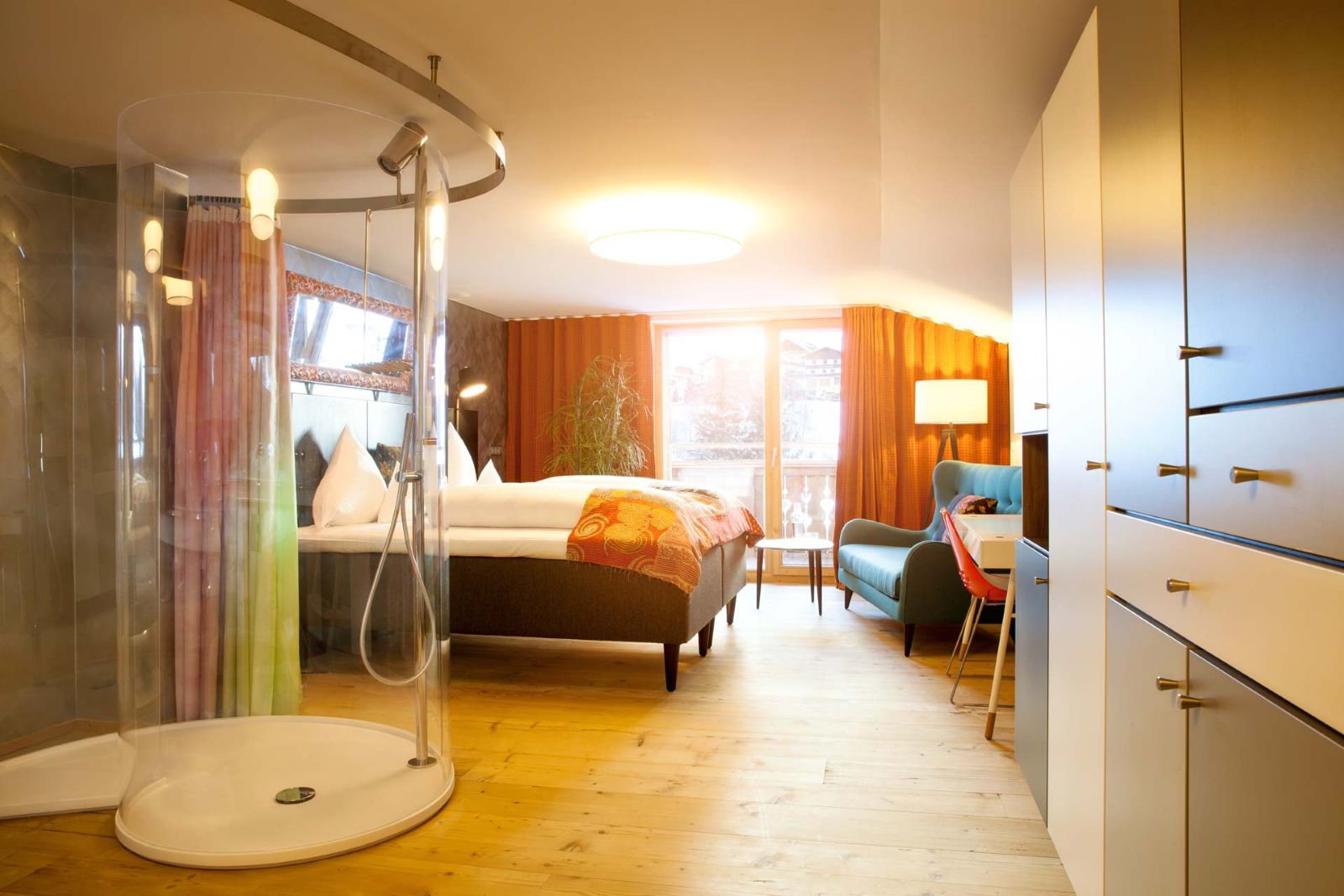 Raffl’s Tyrol Hotel, St Anton - double room with shower open to room