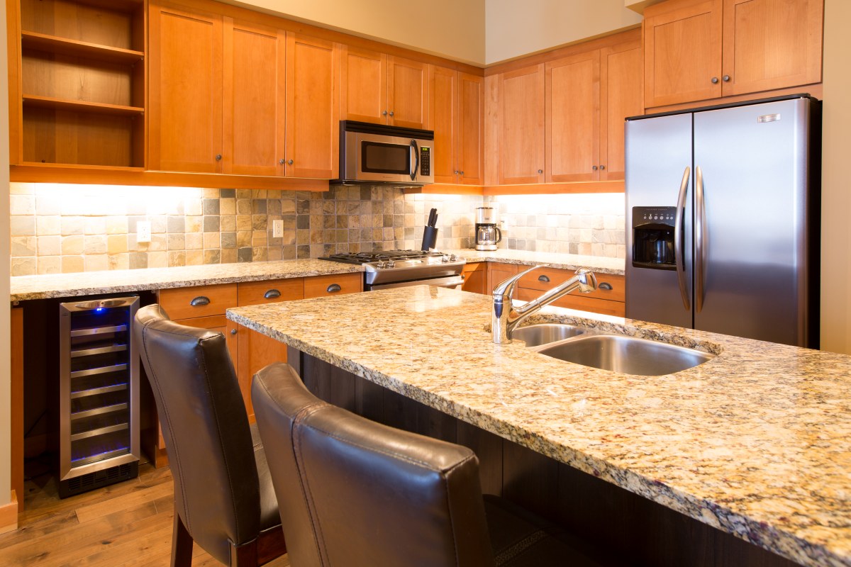 Red Mountain Resort, Slalom Creek Condos - kitchen in condo