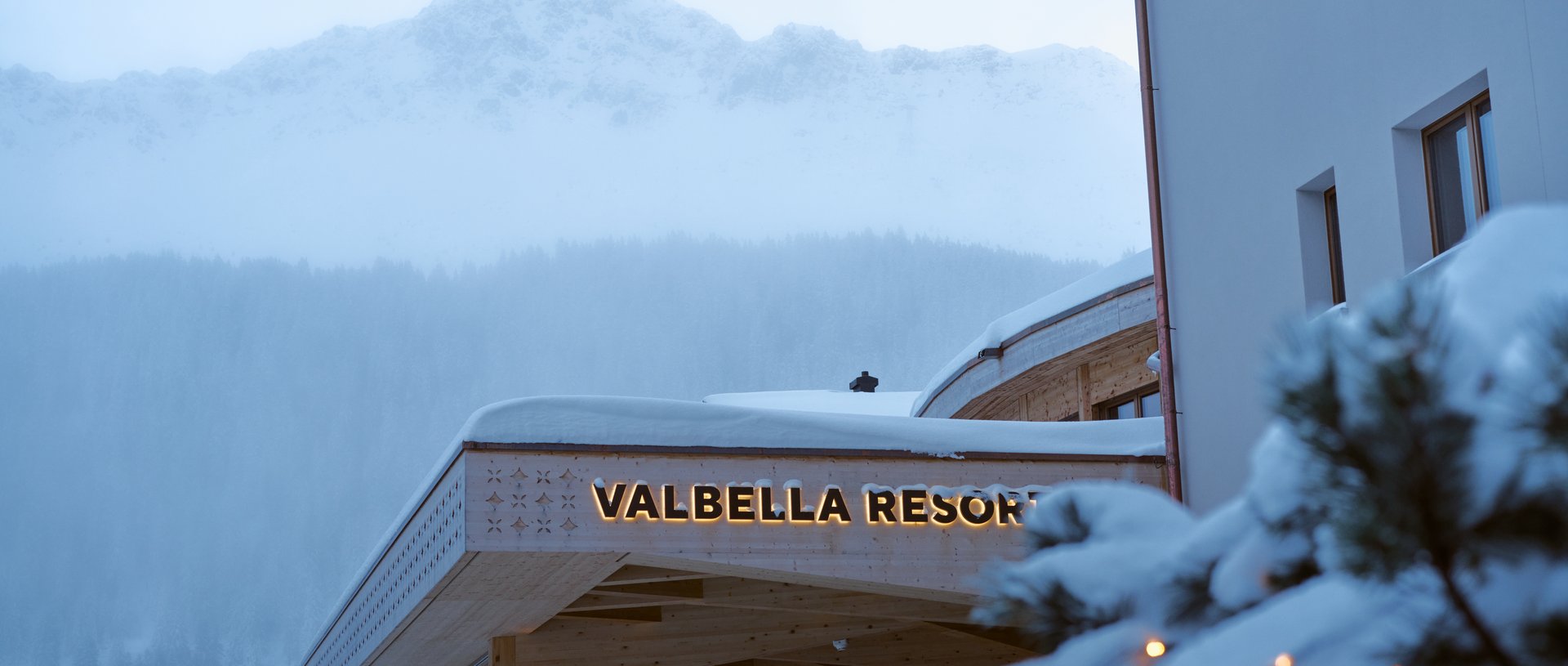 Valbella Resort Lenzerheide - entrance to resort