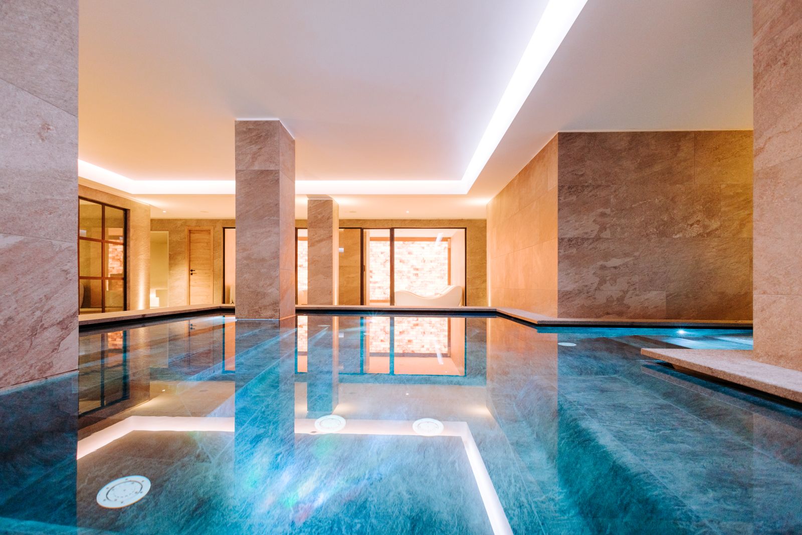 Valtur Cervinia Cristallo - large indoor swimming pool